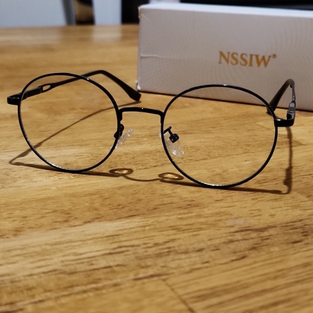 Brand new! CLEAR LENS black frame UV blue light glasses